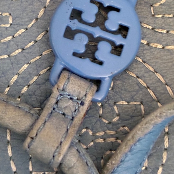 Tory Burch Emmy Stitched Thong Sandal Ocean Breeze Light Blue Leather - Picture 6 of 9